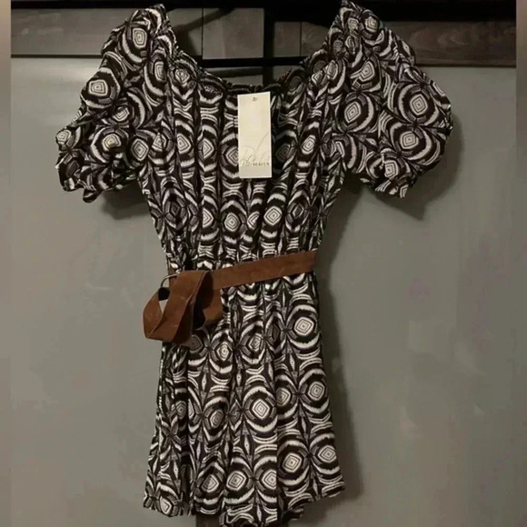 BNWT Tribal Geo Print Romper - Picture 7 of 8